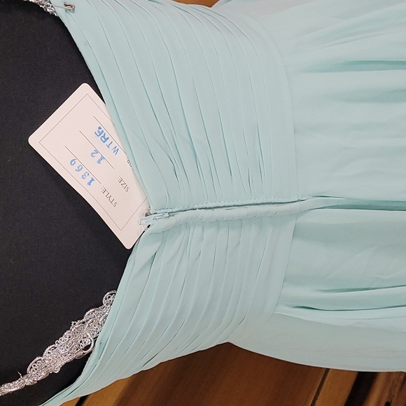 NEW! Allure Prom / Formal Mint Long Dress - Picture 6 of 9